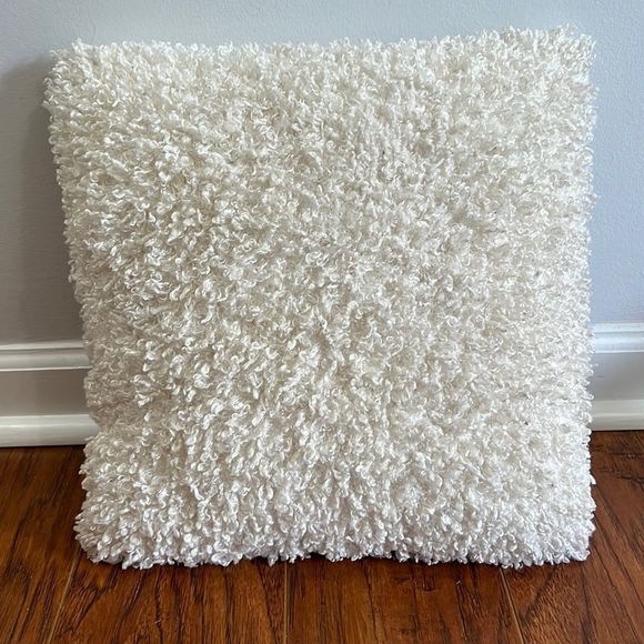 Source Unknown Accents Textured White Decorative Accent Pillow